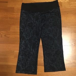 Lululemon crop pants size 10